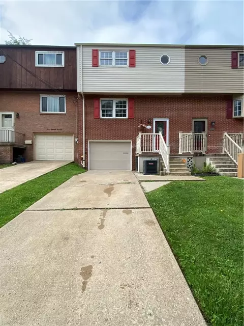 912 Pittsburgh St, North Versailles, PA 15137