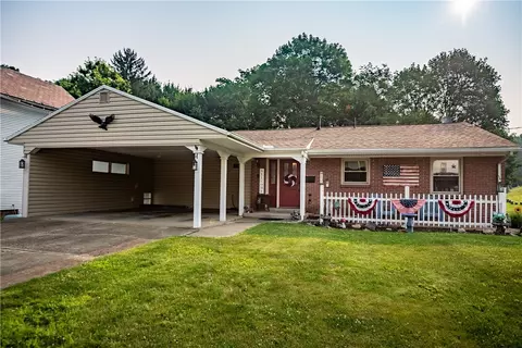 55 S Mercer Ave, Sharpsville, PA 16150