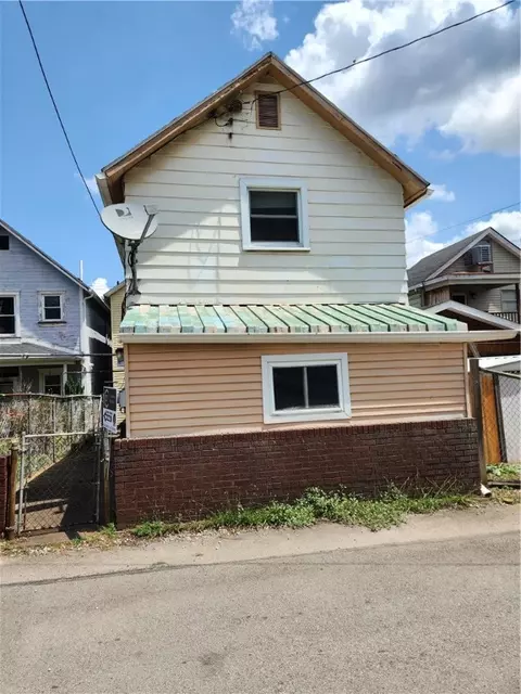 711 Rear Mckean Ave, Charleroi, PA 15022