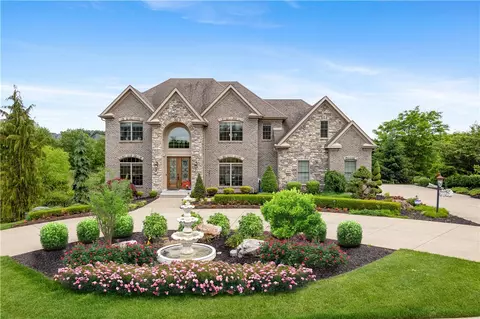 103 Indian Meadow Dr, Mars, PA 16046