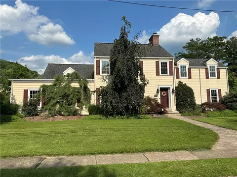345 N 9th St, Indiana, PA 15701