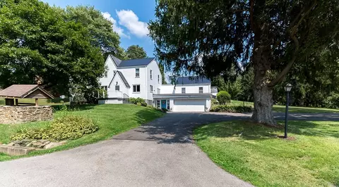 137 Naugle Rd, Beaver Falls, PA 15010
