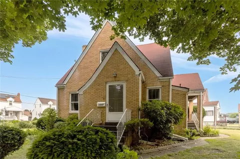 1007 Shadyside Ave, Ambridge, PA 15003