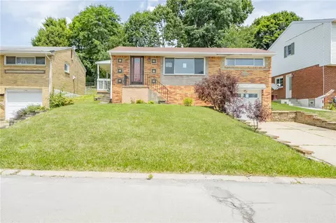 194 Bost Dr, West Mifflin, PA 15122