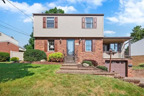 3978 Deervue Dr, Pittsburgh, PA 15227