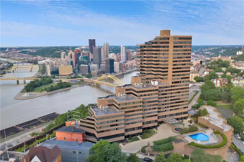 1 Trimont Ln #450 C, Pittsburgh, PA 15211