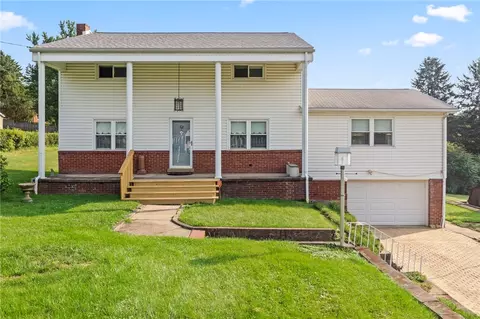 17 Ellen Dr, Mckees Rocks, PA 15136