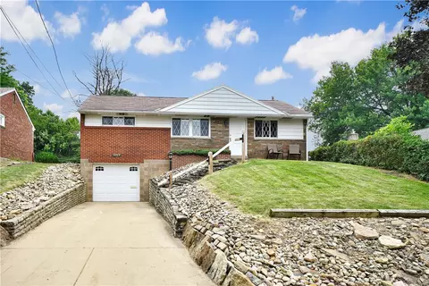 5263 Adobe Dr, Pittsburgh, PA 15236