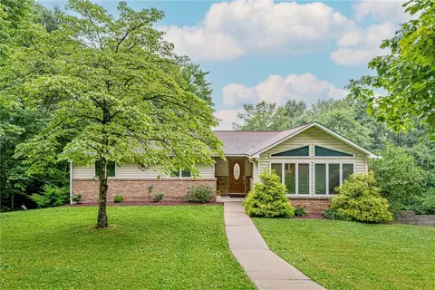 257 Fallen Timber Rd, Avella, PA 15312