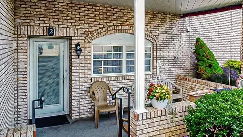 2750 Iowa Dr #2, Lower Burrell, PA 15068