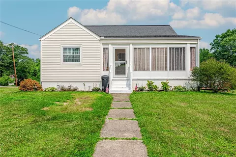 544 Old Waynesburg Rd, Carmichaels, PA 15320