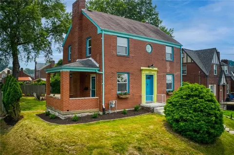 1376 Simona Dr, Pittsburgh, PA 15201
