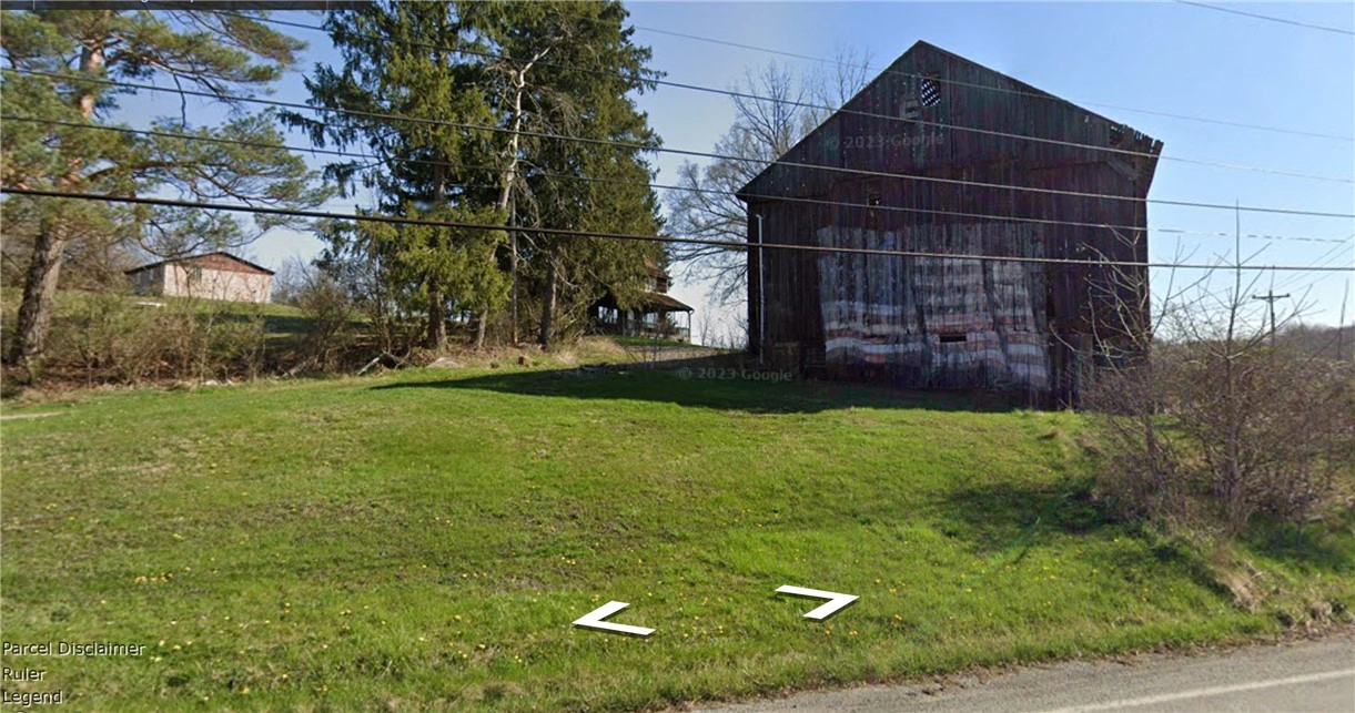 104 Eastview Ln  