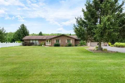 1084 Shenango Rd, Beaver Falls, PA 15010
