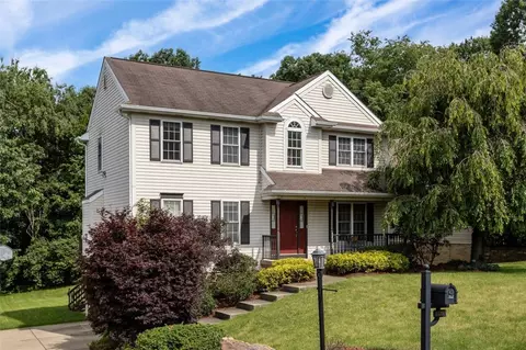 1539 Eldorado Dr, Aliquippa, PA 15001