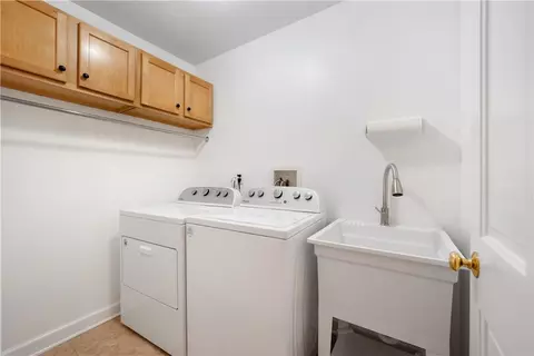 116 Valley Rd, Eighty Four, PA 15330 photo 16