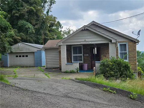 724 7th St, Verona, PA 15147