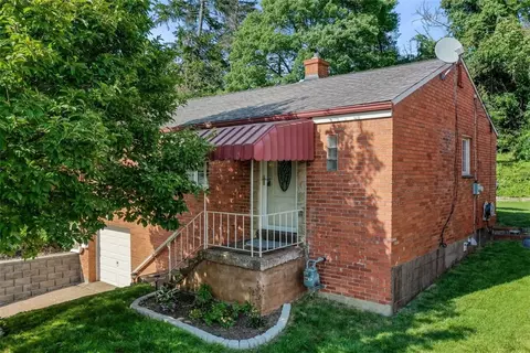 619 Elmbank St, Pittsburgh, PA 15226