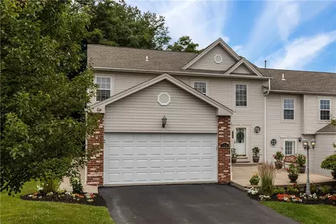 800 Chelsea Dr, Imperial, PA 15126