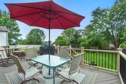 22 Dover Rd, Irwin, PA 15642 photo 6