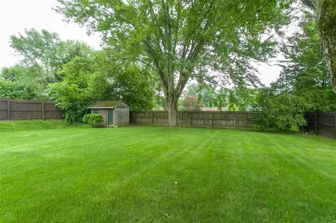 22 Dover Rd, Irwin, PA 15642 photo 9
