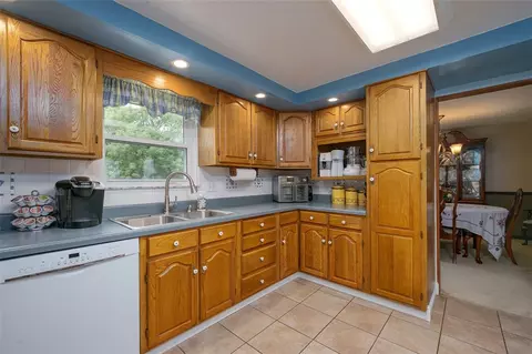 22 Dover Rd, Irwin, PA 15642 photo 17