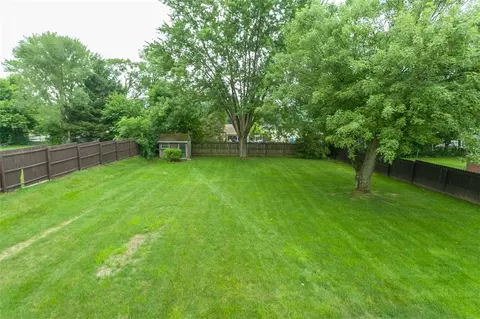 22 Dover Rd, Irwin, PA 15642 photo 10