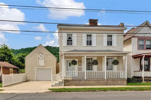 920 6th Ave, New Brighton, PA 15066