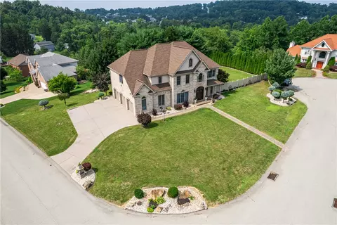 2009 Souli Dr, Greensburg, PA 15601