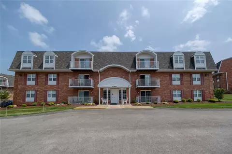 109 Clubhouse Dr, Washington, PA 15301