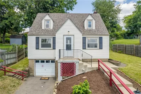 1513 Hollyrood Rd, Pittsburgh, PA 15227