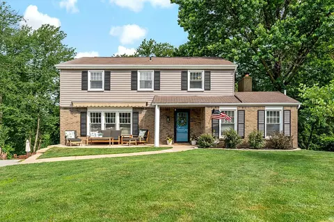 104 Coventry Ct, Coraopolis, PA 15108