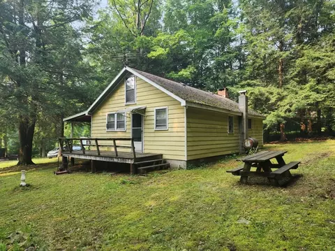 72 Big Buck Dr, Penn Run, PA 15765