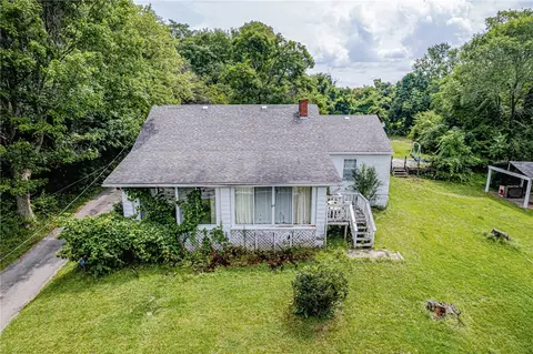 1091 Maiden St, Beallsville, PA 15313