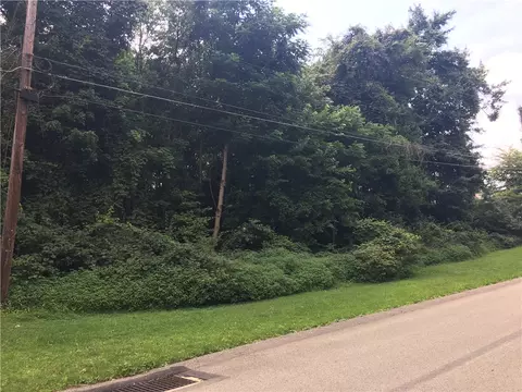 Lots 3 And 4 Pierce St, Latrobe, PA 15650