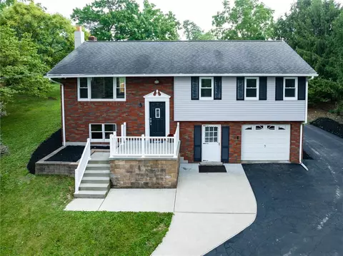 1929 Bakerstown Rd, Tarentum, PA 15084