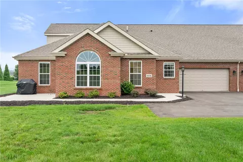 1114 Carriage Ln, Saxonburg, PA 16056