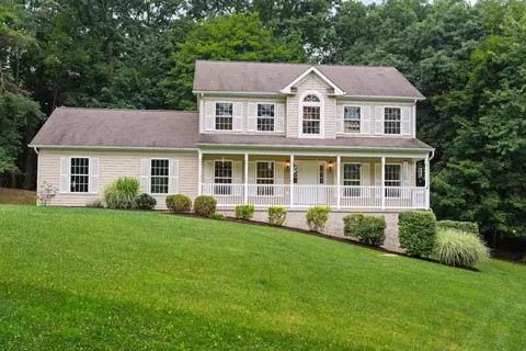 2389 Jenkinson Dr, Pittsburgh, PA 15237