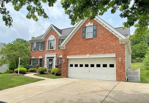 5804 Longview Cir, Bridgeville, PA 15017