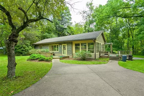 3331 Logan Ferry Rd, Murrysville, PA 15668
