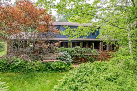 3100 Deerfield Ct, Murrysville, PA 15668