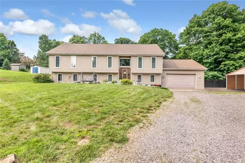 421 Freedom Rd, Freedom, PA 15042