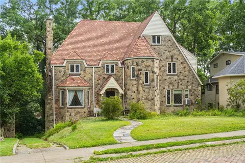 139 Main Entrance Dr, Pittsburgh, PA 15228