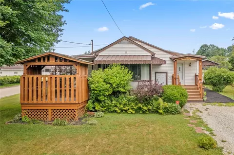 234 Ross St, Houston, PA 15342