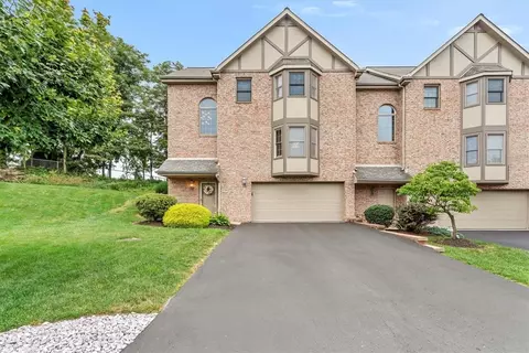 104 Brandon Way, Coraopolis, PA 15108