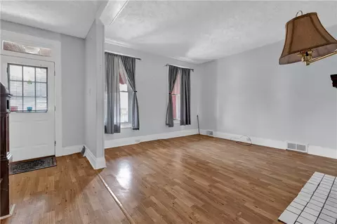 335 Wayne St, Beaver, PA 15009 photo 8