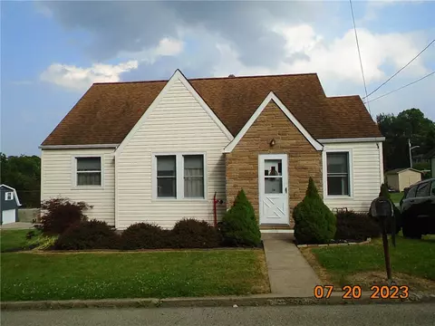 1731 South Ave, Leechburg, PA 15656