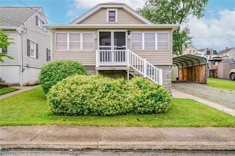 718 N 4th St, Jeannette, PA 15644