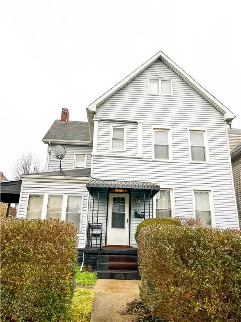 1512 S Jefferson St, New Castle, PA 16102