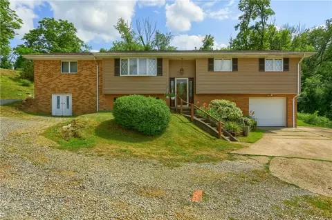 25 Liberty Ave, Burgettstown, PA 15021